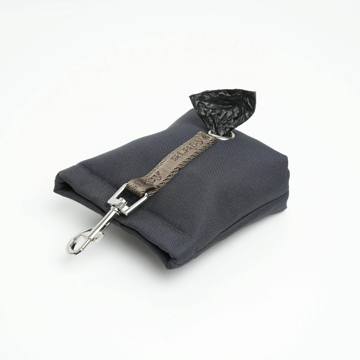 Sac à friandises pour chien ELMA avec porte-sacs à déjections – Storm – STAEY